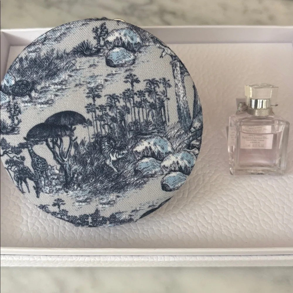 NEW Limited Edition Exclusive Dior Gift Jewelry Box & Miss Dior Eau de Toilette - Picture 2 of 5